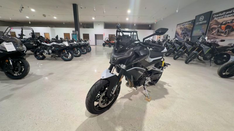 New 2026 CFMOTO 800NK Image 6