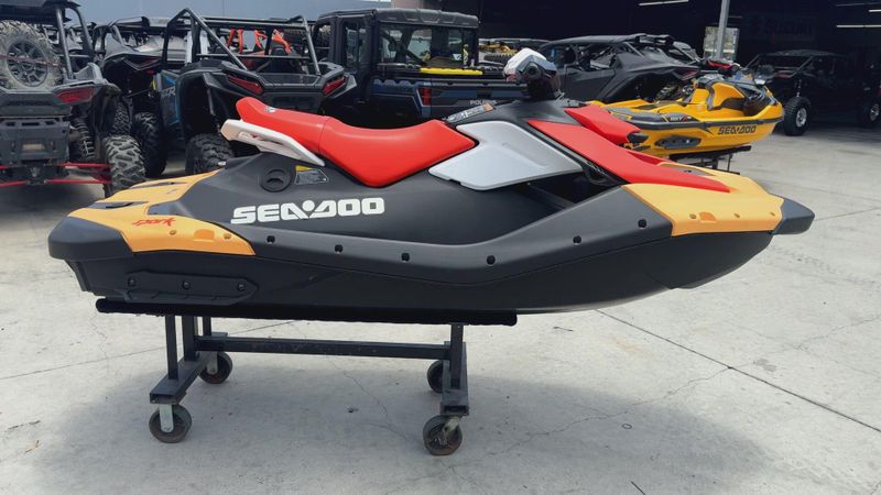 New 2026 Sea-Doo SPARK FOR 2 60 Image 5