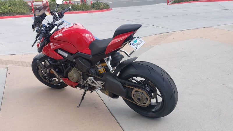 Used 2021 Ducati STREETFIGHTER V4 Image 6