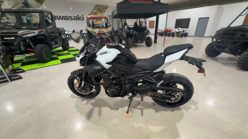 New 2026 Kawasaki Z900 ABS Image 5