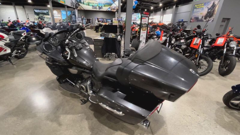 Used 2018 Yamaha Star Venture Image 6