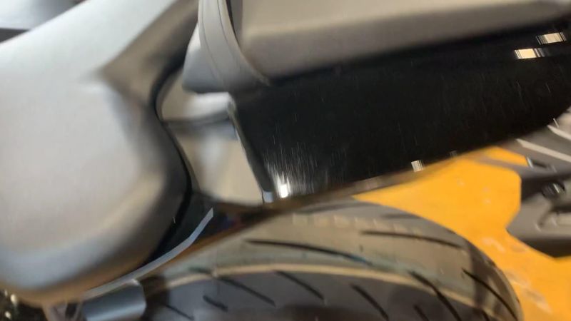 New 2025 Yamaha YZF-R7 Image 3