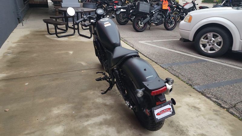 New 2026 Honda REBEL 300 E-CLUTCH Image 2