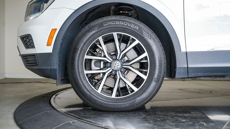 2021 Volkswagen Tiguan 2.0T SEImage 11