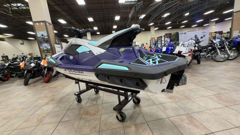 New 2025 Yamaha JETBLASTER LTD Image 7