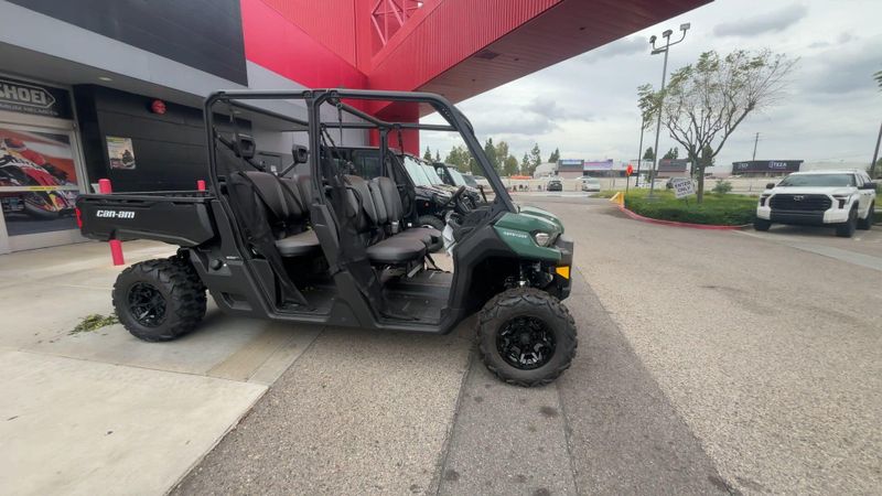 New 2026 Can-Am DEFENDER MAX DPS HD9 Image 9