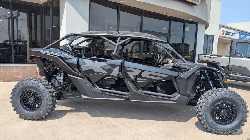 2025 Can-Am MAVERICK MAX XRS 72 TURBO RR TRIPLE BLACKImage 1