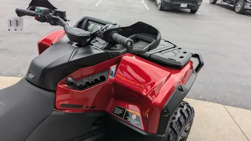 2025 Can-Am OUTLANDER MAX XT 1000R FIERY REDImage 5