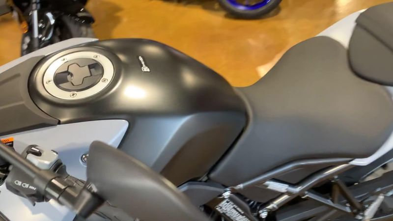 New 2024 Suzuki GSX-8S Image 7