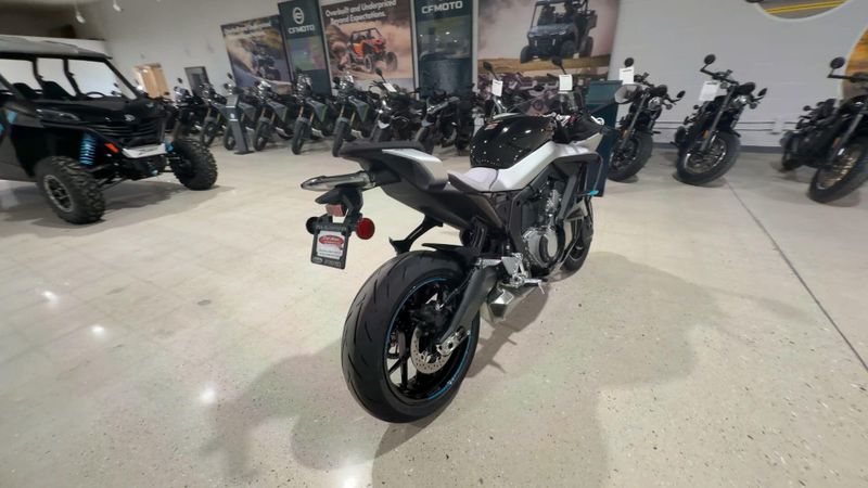 New 2026 CFMOTO 675SS Image 7