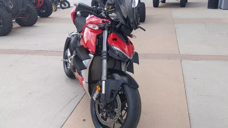 Used 2021 Ducati STREETFIGHTER V4 Image 2