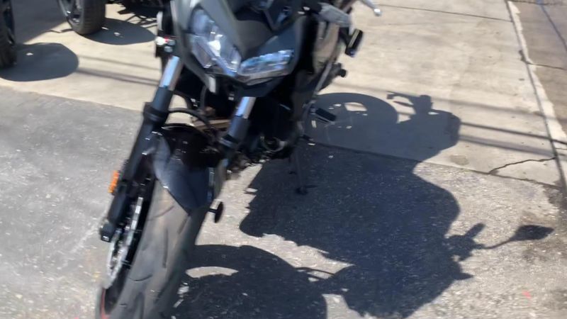 New 2025 Kawasaki Z650 Image 9