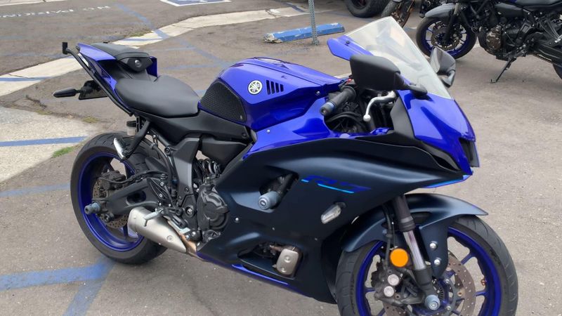 New 2025 Yamaha YZF-R7 Image 6