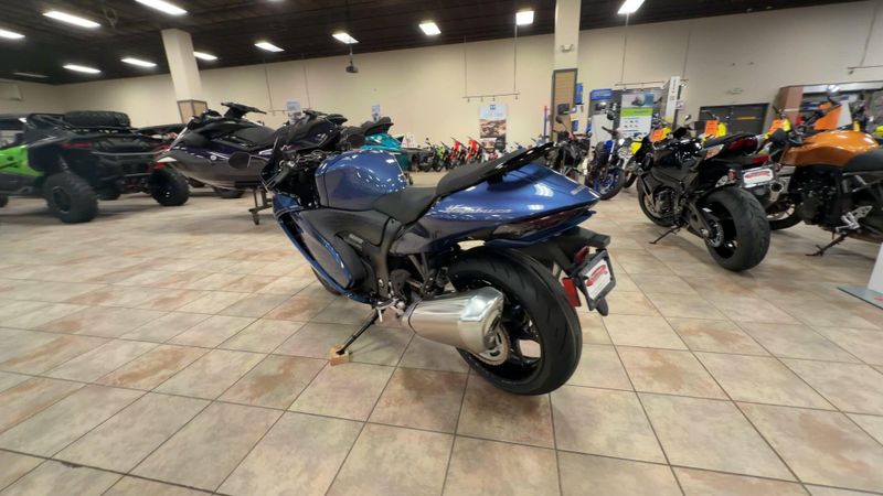 New 2027 Suzuki Hayabusa Image 7