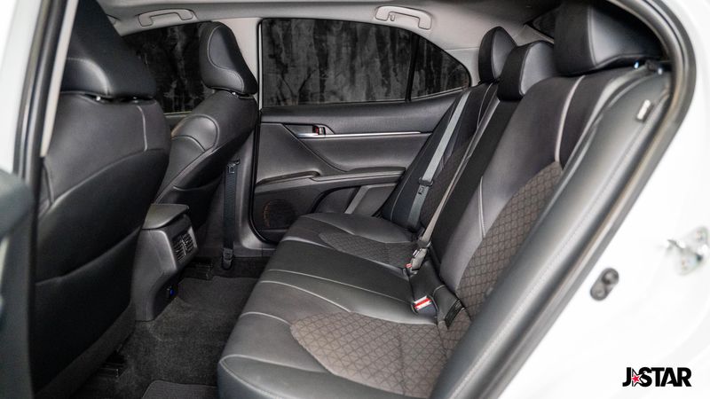 2021 Toyota Camry XSE photo 14