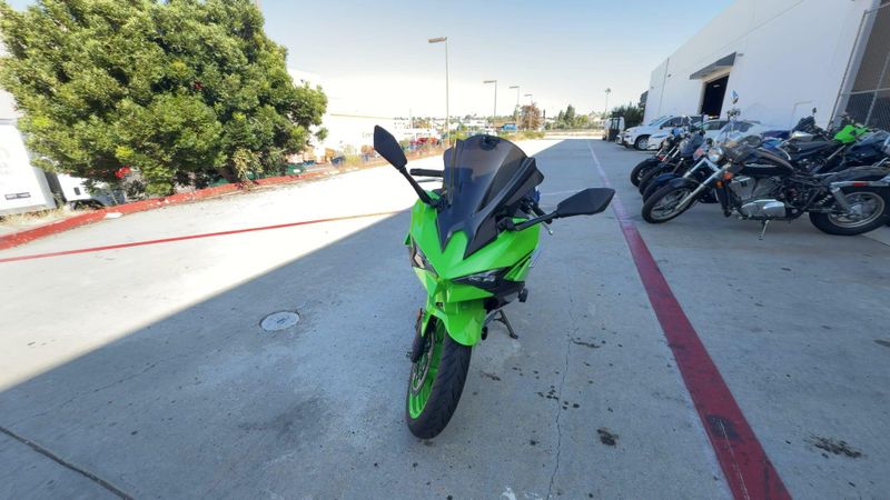Used 2024 Kawasaki NINJA 500 KRT SE ABS Image 4