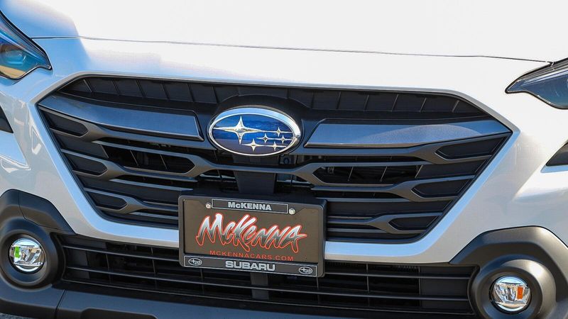 2025 Subaru Outback PremiumImage 8