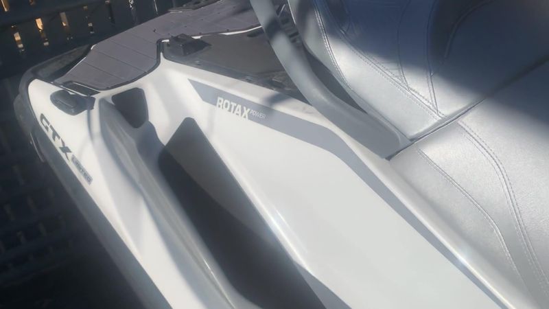 New 2025 Sea-Doo GTX LIMITED 325 (SOUND SYSTEM) Image 7