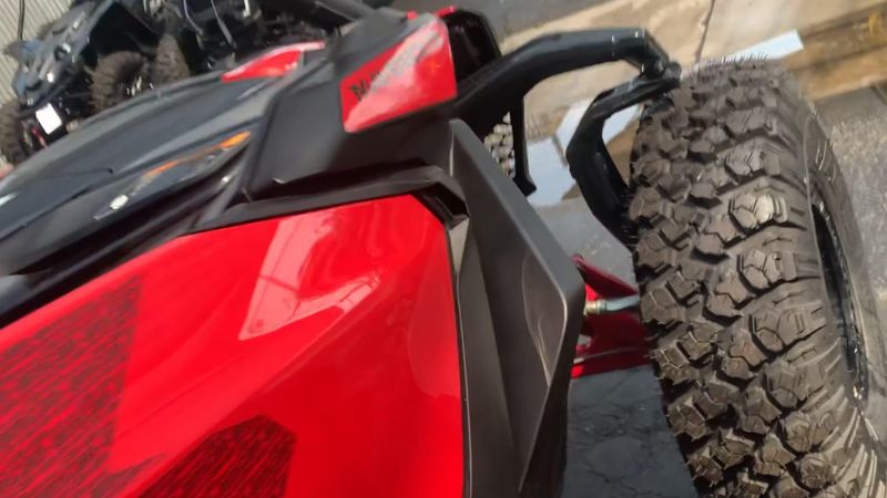 New 2025 Can-Am MAVERICK R MAX X 999T DCT Image 2