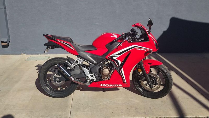 Used 2022 Honda CBR300R Image 4
