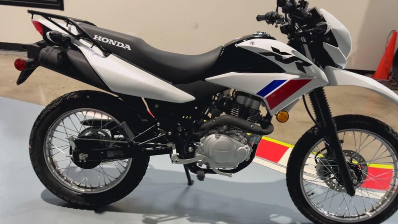 New 2025 Honda XR150L Image 4