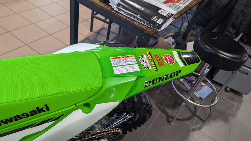 2025 Kawasaki KX450SR LIME GREEN Image 9