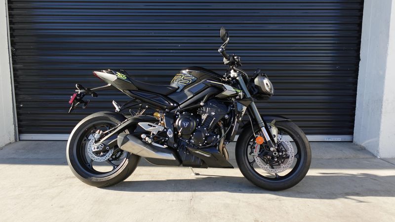 New 2025 Triumph Street Triple 765 RS 