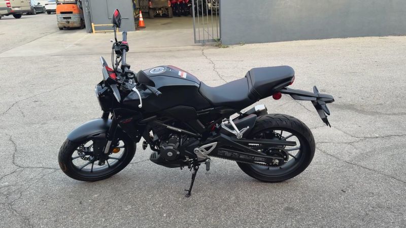 New 2025 Honda CB300R ABS Image 5