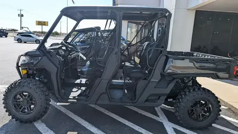 2025 Can-Am DEFENDER MAX LONE STAR HD10 STEALTH BLACKImage 12