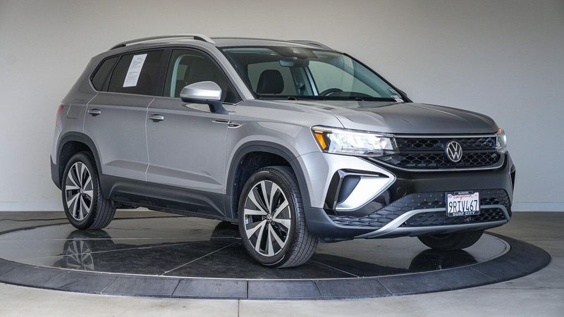 Used 2024 Volkswagen Taos 1.5T SEImage 6