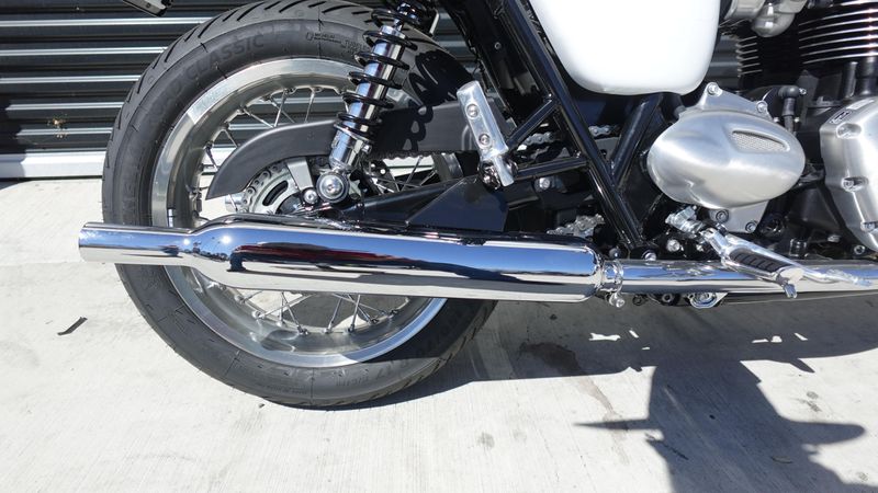 New 2025 Triumph Bonneville T120 Elvis Edition Euro 5a 