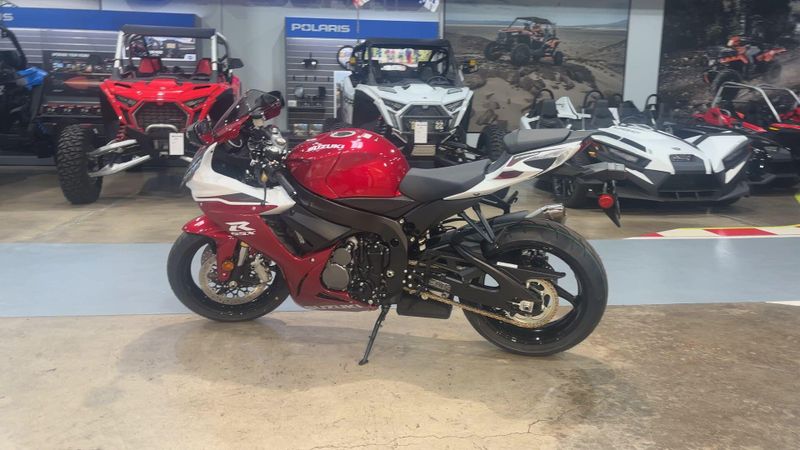 New 2027 Suzuki GSX-R750 Image 5