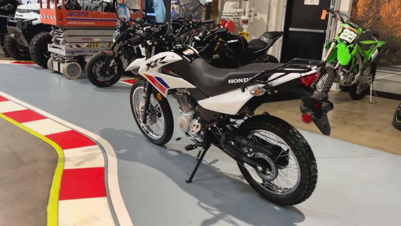 New 2025 Honda XR150L Image 9
