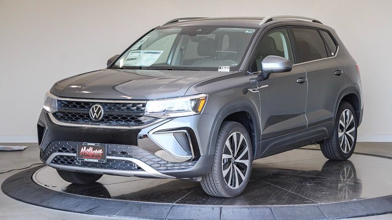 2024 Volkswagen Taos 1.5T SEImage 1