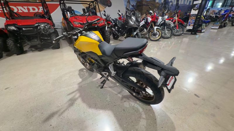 New 2026 Honda CB300R ABS Image 8