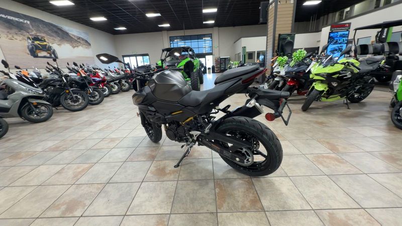 New 2026 Kawasaki Z500 ABS Image 7