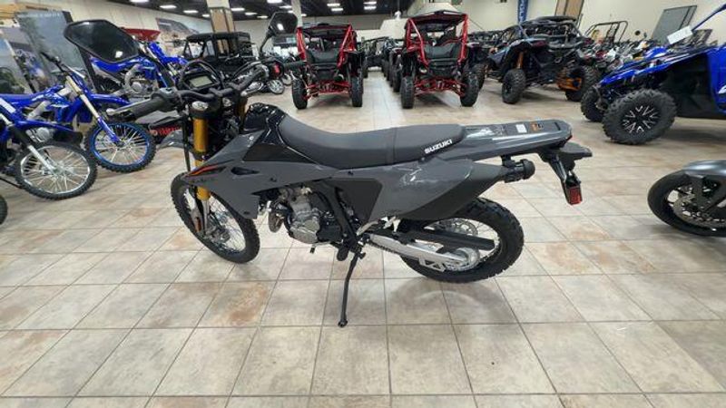 New 2025 Suzuki DR-Z4S Image 9