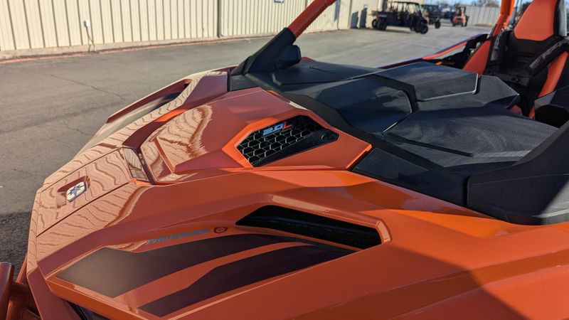 2025 Polaris RZR PRO R 4 FACTORY ARMORED LIMITED EDITION ORANGE BURSTMATTE MARMALADE ORANGEImage 8