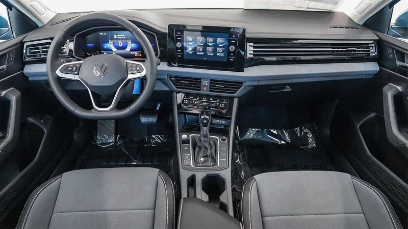 New 2025 Volkswagen Jetta 1.5T SEImage 13