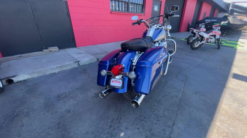 Used 2017 Harley-Davidson ROAD KING Image 8