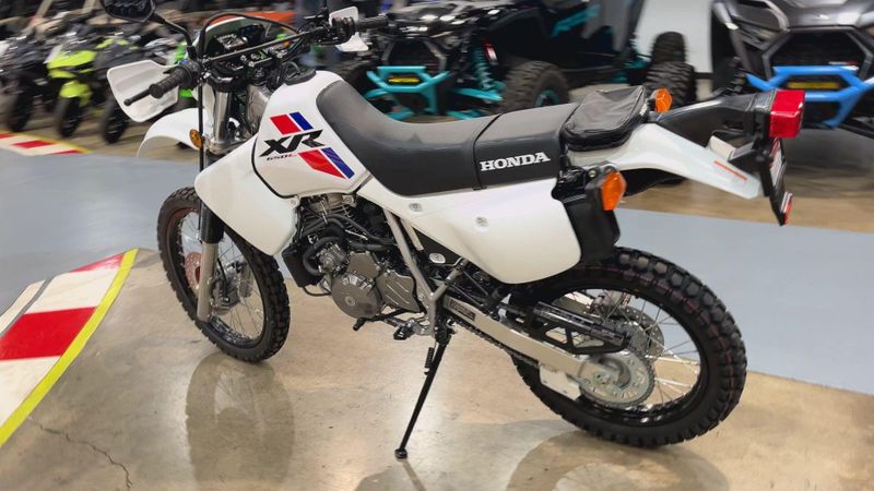 New 2025 Honda XR650L Image 2