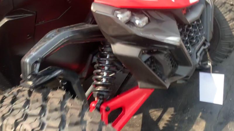 New 2025 Can-Am MAVERICK R MAX X 999T DCT Image 6