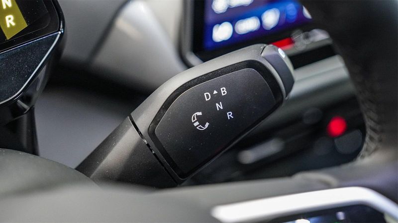 New 2025 Volkswagen ID.4 Pro SImage 20