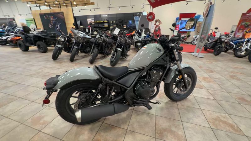 New 2026 Honda REBEL 500 ABS Image 2