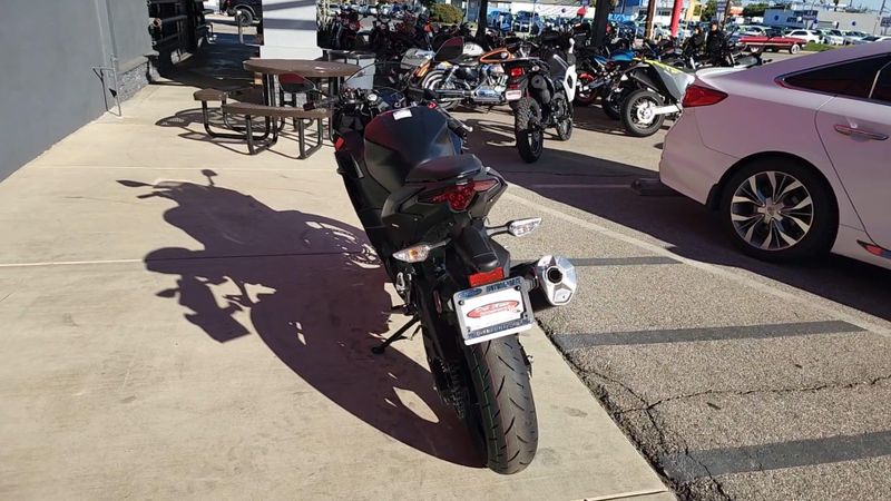 New 2026 Kawasaki NINJA 500 Image 2