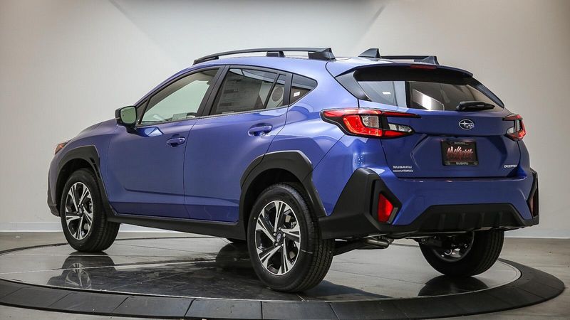 New 2025 Subaru Crosstrek PremiumImage 2