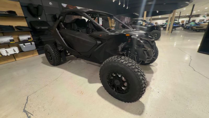 New 2026 Can-Am MAVERICK R X RS 999T DCT Image 3