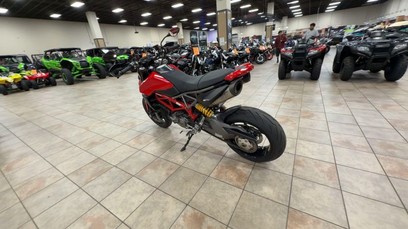 Used 2020 Ducati HYPERMOTARD 950 Image 7