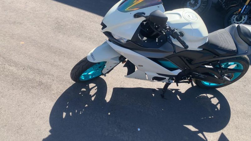 Used 2024 Yamaha YZF-R3 ABS Image 4
