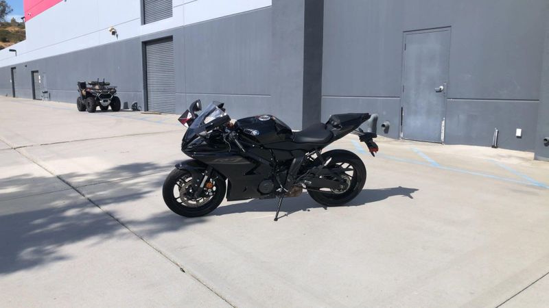 New 2026 Yamaha YZF-R7 Image 8